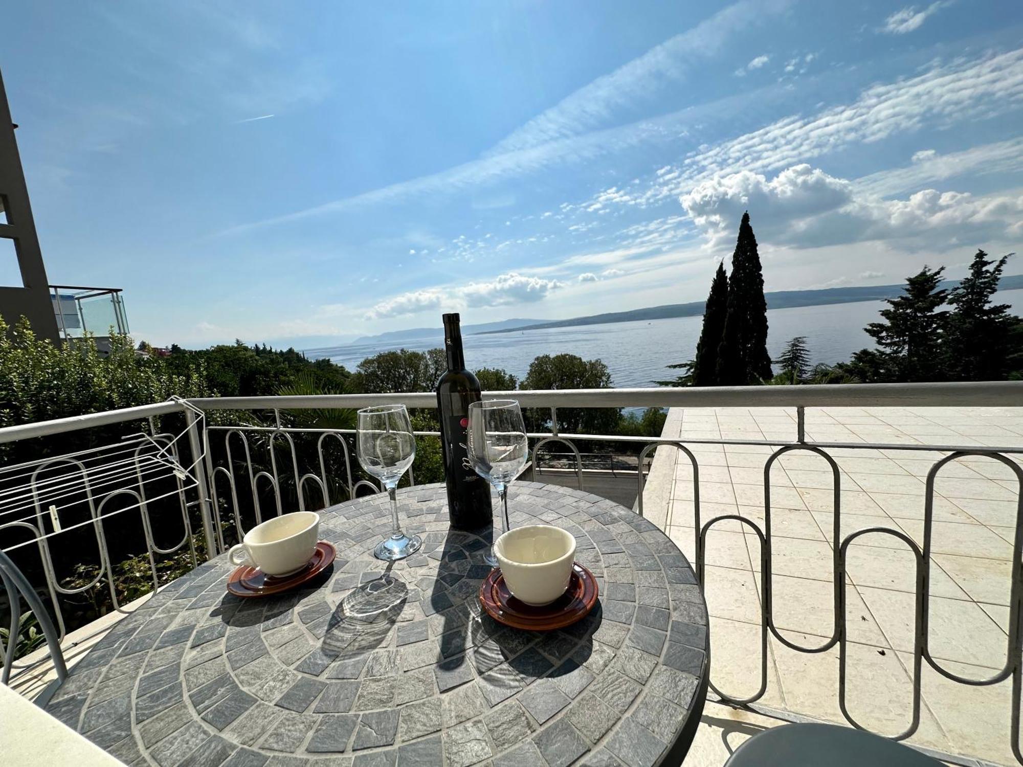 Apartmani Loki Dramalj Luaran gambar